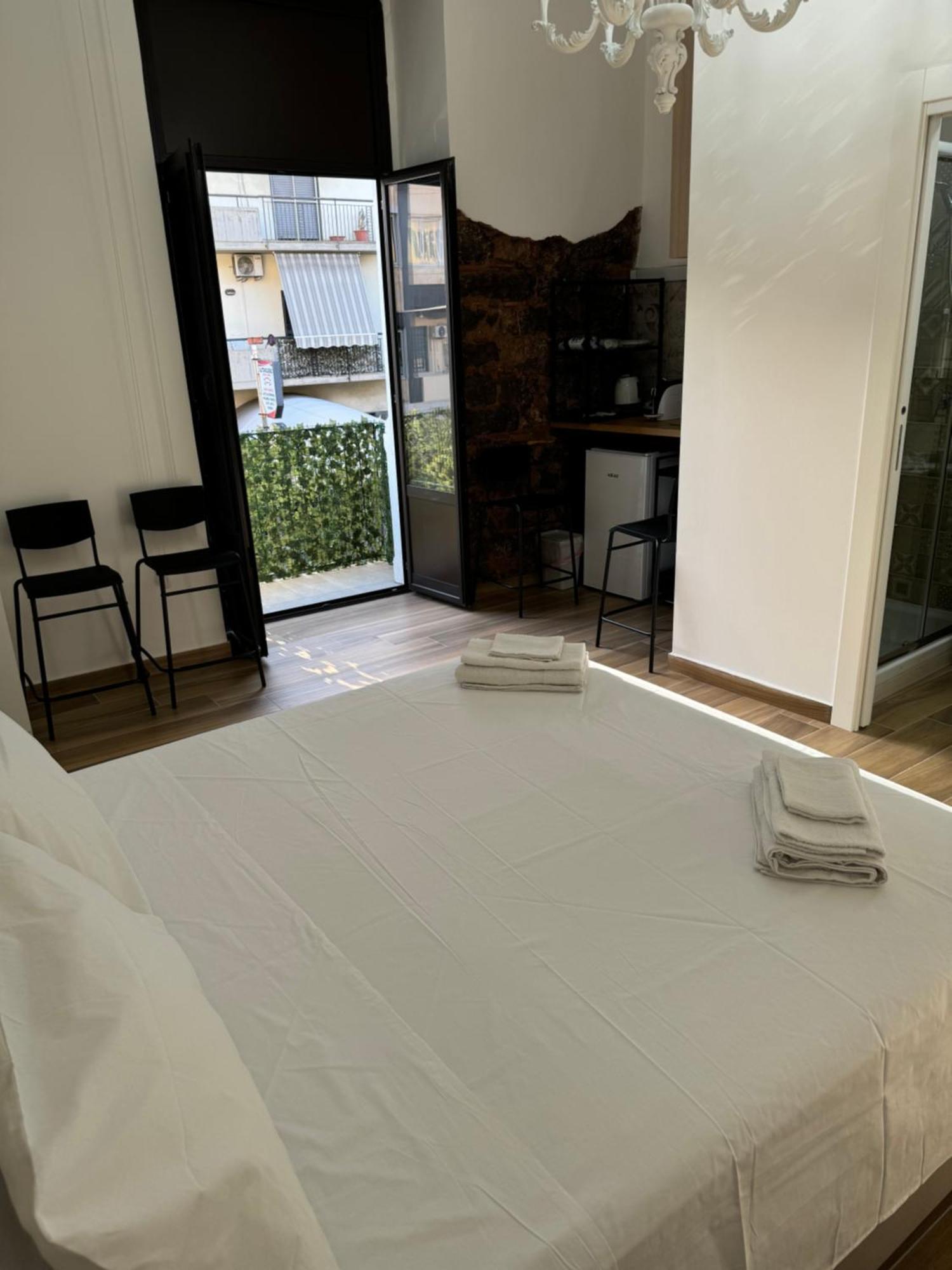 Bed and Breakfast Acquicella House Catania Esterno foto