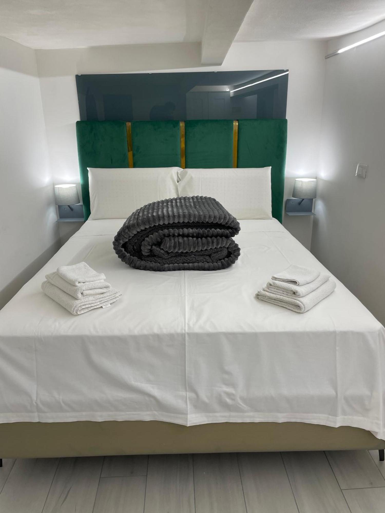 Bed and Breakfast Acquicella House Catania Esterno foto